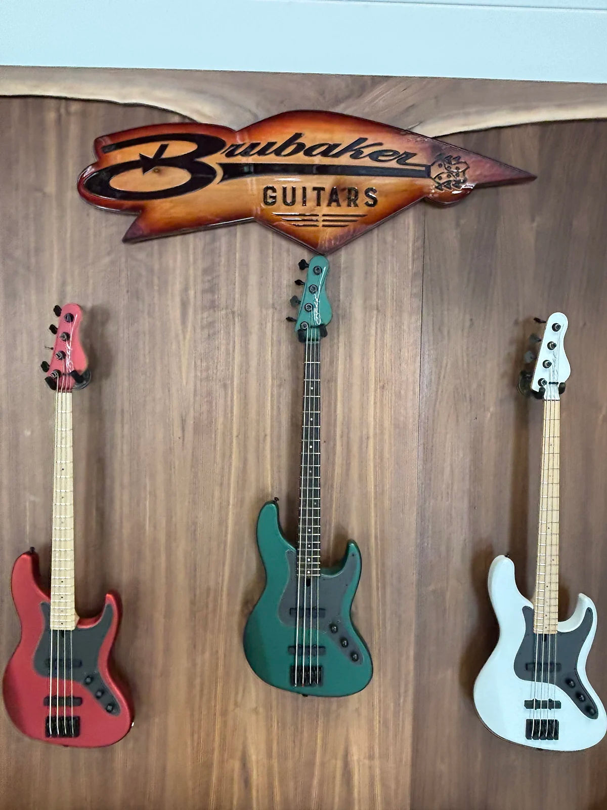 Brubaker JXB USA 4 Performance Series bass 2025 - Satin Meadow Green