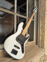 Brubaker JXB USA 4 Performance Series bass with BOB technology 2025 - Casablanca white